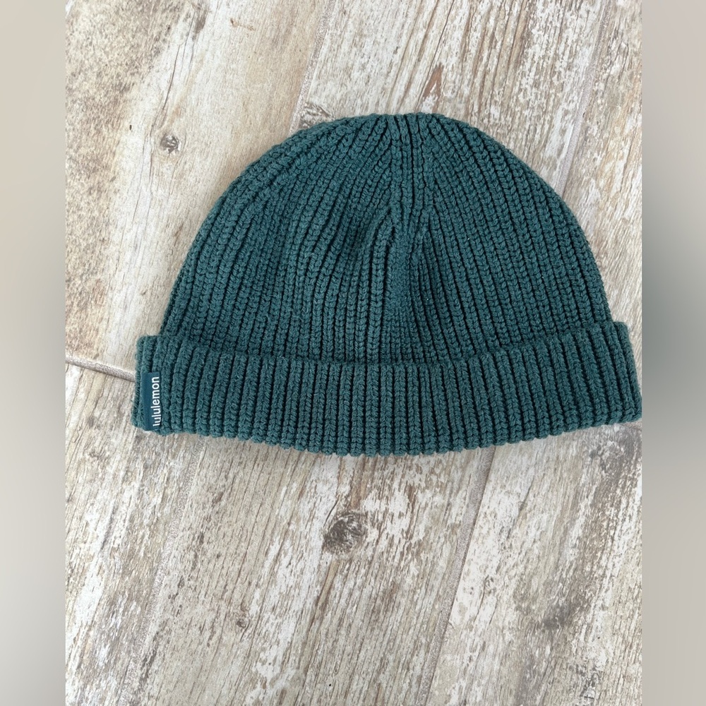 lululemon athletica Blue Green Knit Beanie